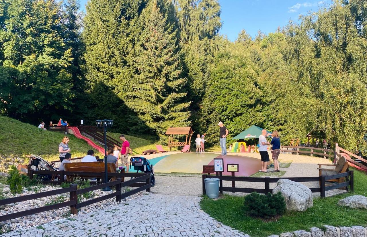 Hotel Peklo Pro Rodiny S Detmi Йозефув-Дул Экстерьер фото