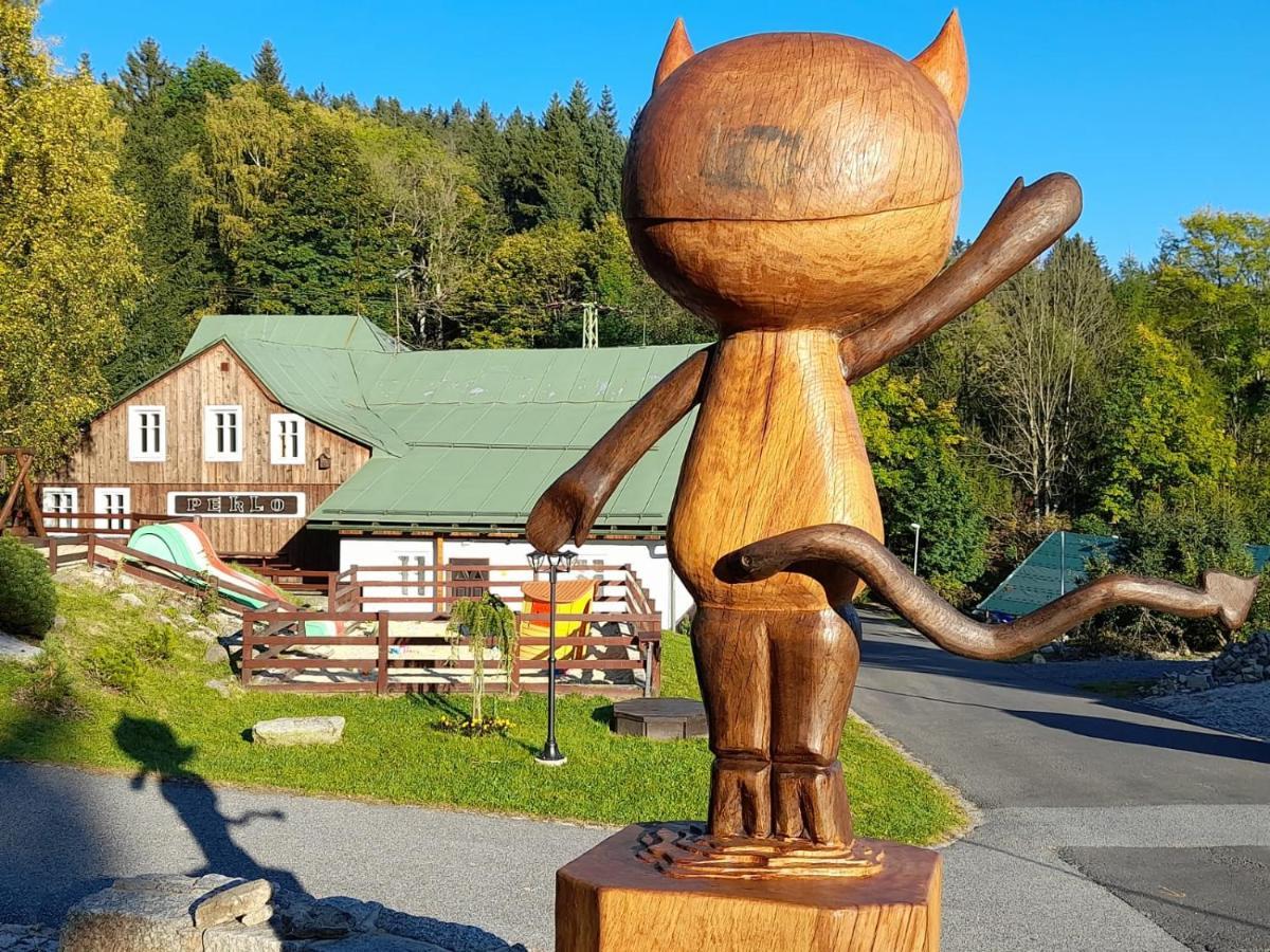 Hotel Peklo Pro Rodiny S Detmi Йозефув-Дул Экстерьер фото